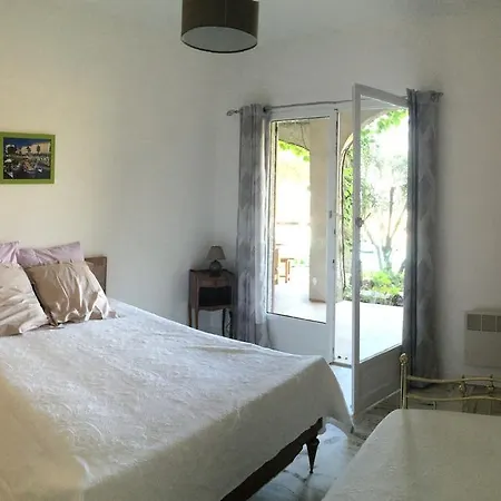 Daire Domaine Amandiers - *