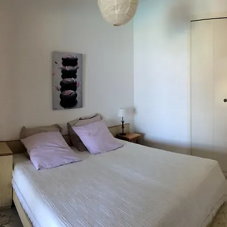 Domaine Amandiers - *