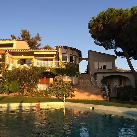 Domaine Amandiers - *